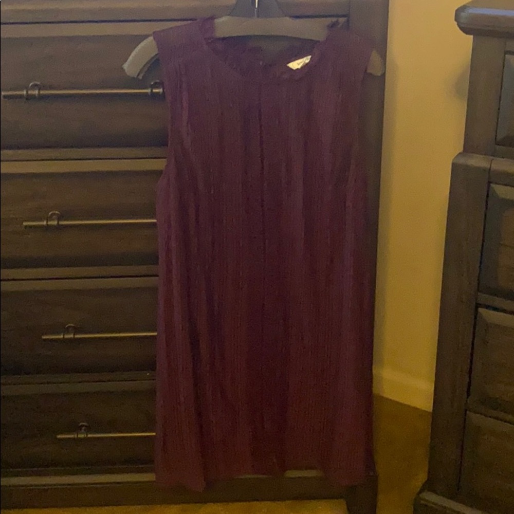 Plum lace sleeveless Speechless dress